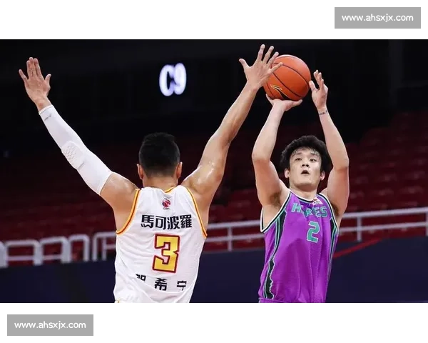 新疆对决辽宁强强碰撞引爆赛场胜负悬念全程拉满焦点之夜火花四射